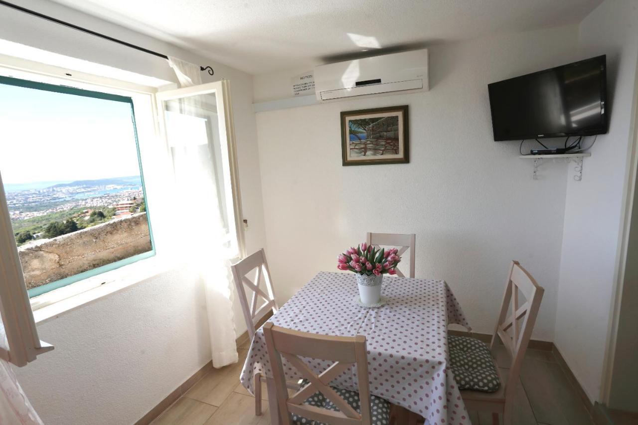 Holiday Home Miklica Klis エクステリア 写真