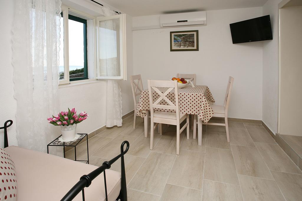 Holiday Home Miklica Klis エクステリア 写真