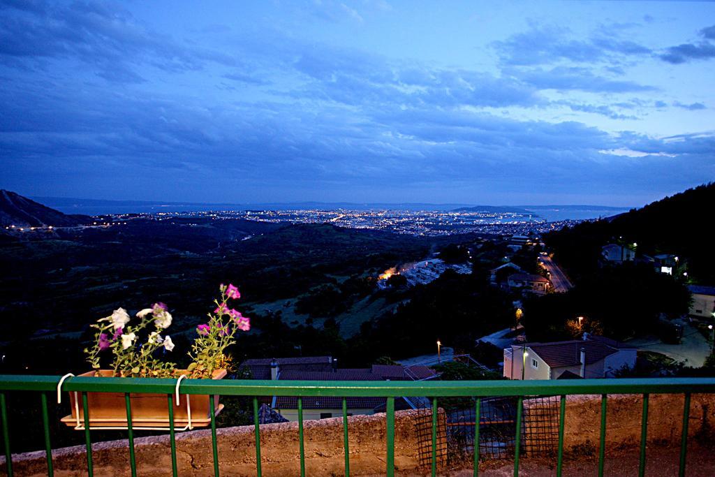 Holiday Home Miklica Klis エクステリア 写真